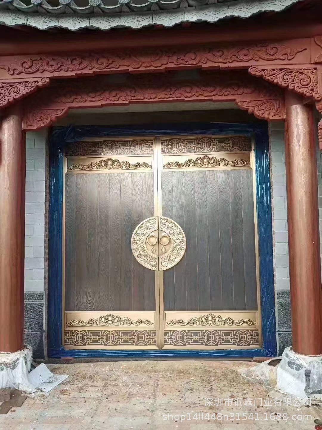 北京厂家订做四合院大门 实木仿古院门与古建大门定制指南